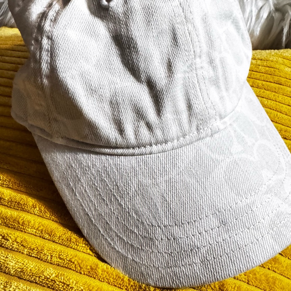 Coach White Cap